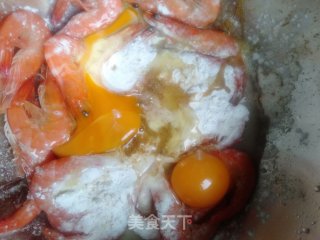 干饼子炒大虾的做法步骤：3