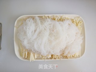 蒜蓉粉丝金针菇的做法步骤：2