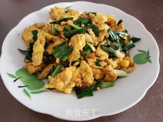 蒜苗炒鹅蛋的做法步骤：5