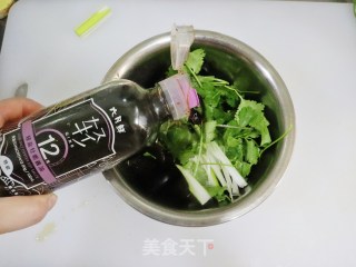 凉拌爽口黑木耳的做法步骤：4