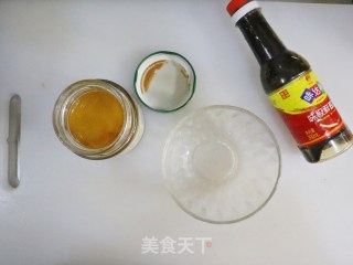 芝麻酱小花卷❗️酱香补钙的做法步骤：1