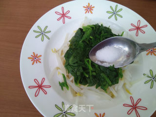 芹叶拌豆芽菜的做法步骤：6