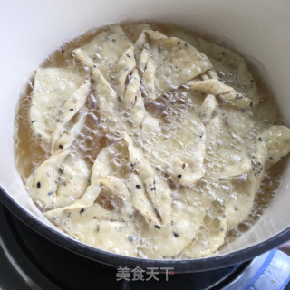 芝麻五香麻叶儿的做法步骤：12