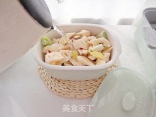 隔水炖莲藕排骨汤的做法步骤：6