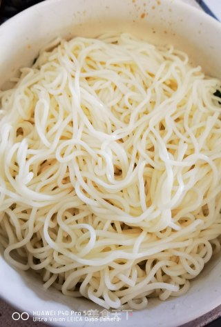 初七吃葱油拌面的做法步骤：11