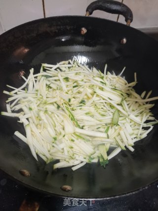 辣炒嫩南瓜的做法步骤：5