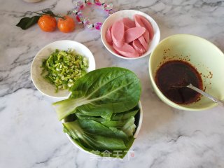 胡萝卜汁酸辣面的做法步骤：3