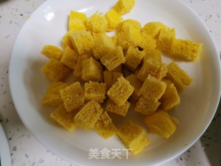 孜然馒头丁的做法步骤：1