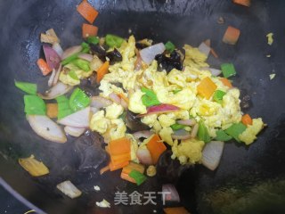 鸡蛋木耳炒元葱的做法步骤：8
