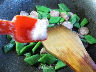 香肠炒油豆角的做法步骤：6