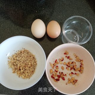 核桃蒸蛋（甜味桃羹）的做法步骤：2