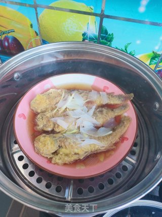 腊八醋蒸黄花鱼的做法步骤：6