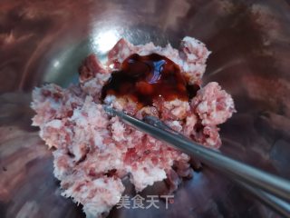 荠菜饺子的做法步骤：2