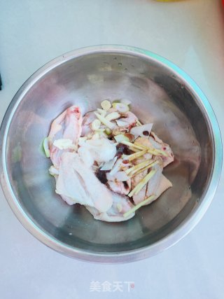 蜜汁鸡翅的做法步骤：3