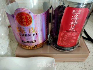 洛神花果茶的做法步骤：1