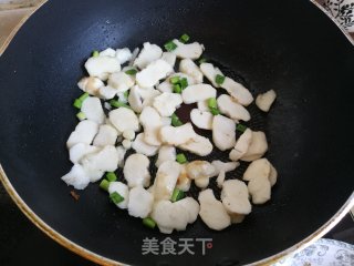 青蒜荸荠炒虾仁的做法步骤：5