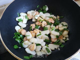 青蒜荸荠炒虾仁的做法步骤：6