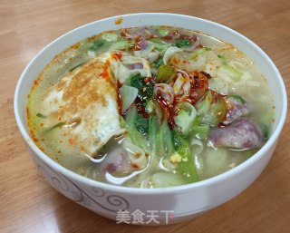 青菜香肠鸡蛋面的做法步骤：7