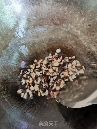 韭菜香菇鲜虾蒸饺的做法步骤：4