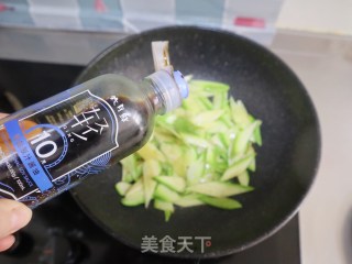 清炒葫芦瓜片的做法步骤：5