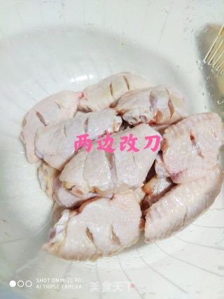????乐鸡翅的做法步骤：1