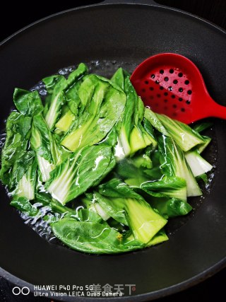 少油少盐的香菇油菜玫瑰花的做法步骤：9