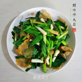 腊肉炒大蒜的做法步骤：5