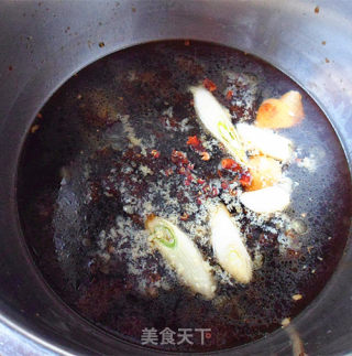 老汤鸡爪的做法步骤：3