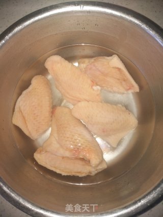 麻辣香锅虾的做法步骤：1