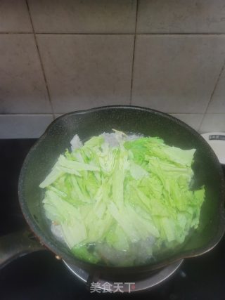 白菜鱼滑汤的做法步骤：7