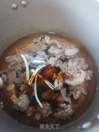 牛腩炖土豆的做法步骤：5