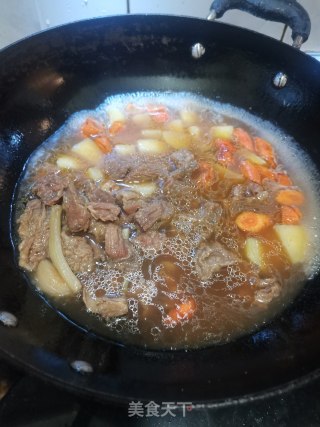 牛腩炖土豆的做法步骤：11