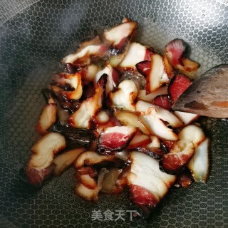荞头炒腊肉的做法步骤：3