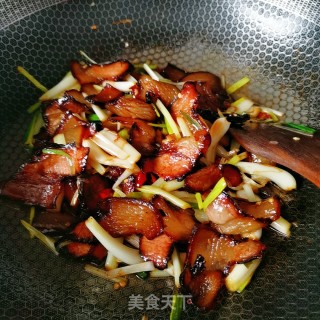 荞头炒腊肉的做法步骤：5