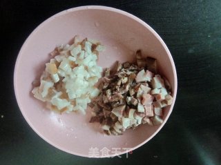 腊肉蛋炒饭的做法步骤：2