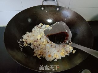 腊肉蛋炒饭的做法步骤：8