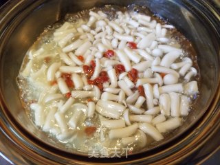 白玉菇豆腐汤的做法步骤：7