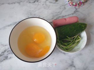 鸡蛋炒黄瓜的做法步骤：1