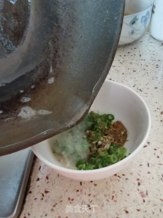 葱油烧饼的做法步骤：10