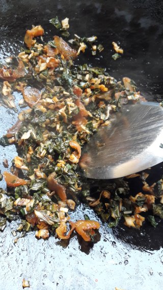 腊肉蒸菜干的做法步骤：7