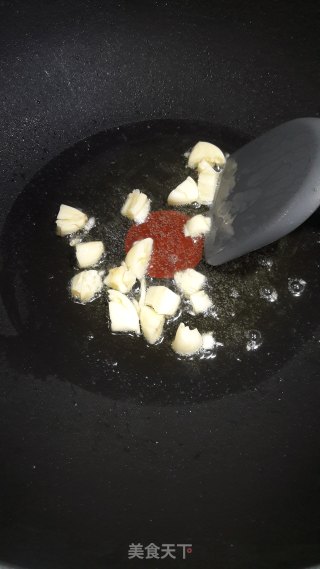 蒜炒油麦菜的做法步骤：3