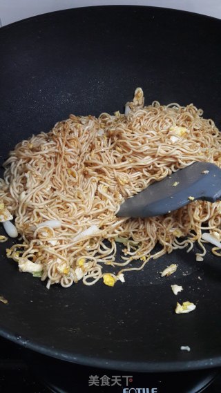 香葱蛋炒面的做法步骤：8