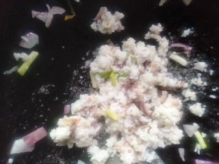 孜然牛肉粒炒饭的做法步骤：8