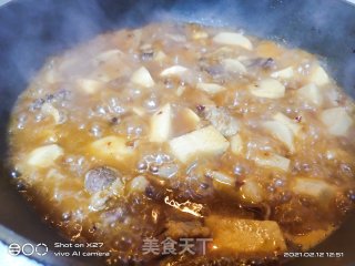 芋头焖牛腩的做法步骤：7