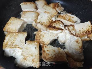 鸡肉烧豆腐的做法步骤：1