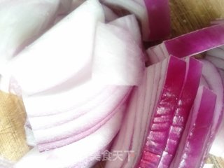洋葱木耳炒鸡蛋的做法步骤：1