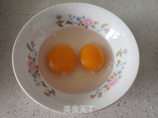 西葫芦炒鹅蛋的做法步骤：2