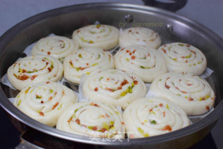 香葱甜肠早餐饼的做法步骤：10