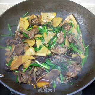干锅鸭肉的做法步骤：19