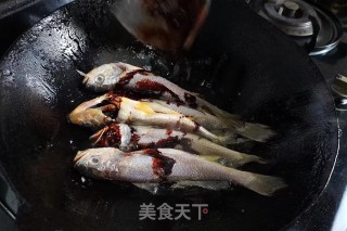 红烧小黄鱼的做法步骤：3